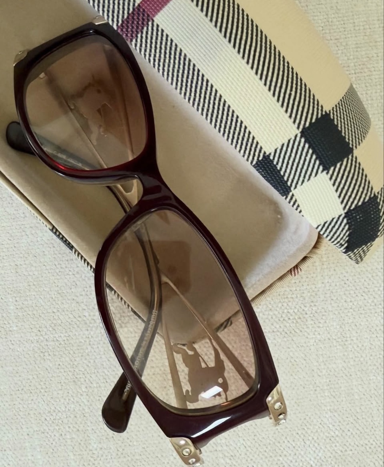 Burberry Equestrian Knight Crystal Rectangle - Image 3